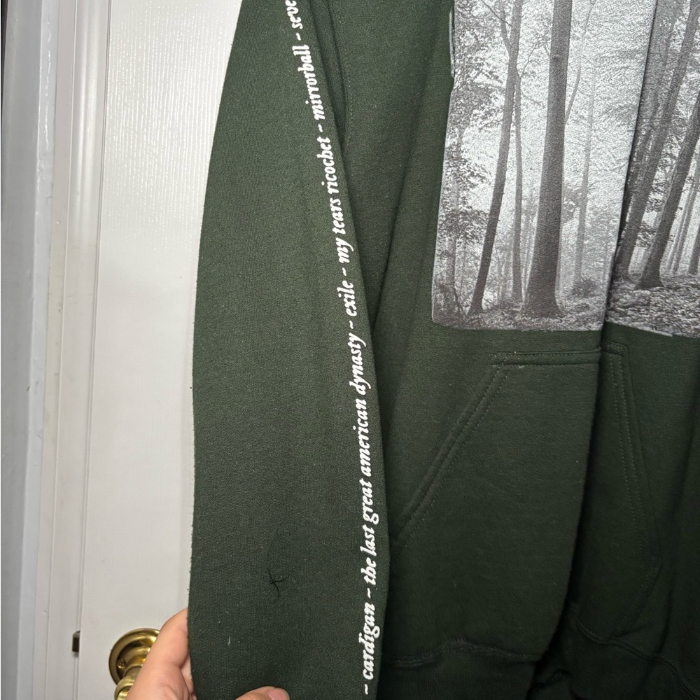 Taylor Swift folklore hoodie - Picture 4 of 4